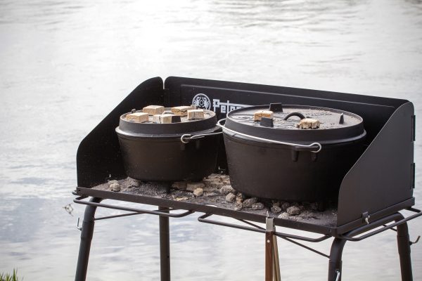 Petromax Dutch oven table