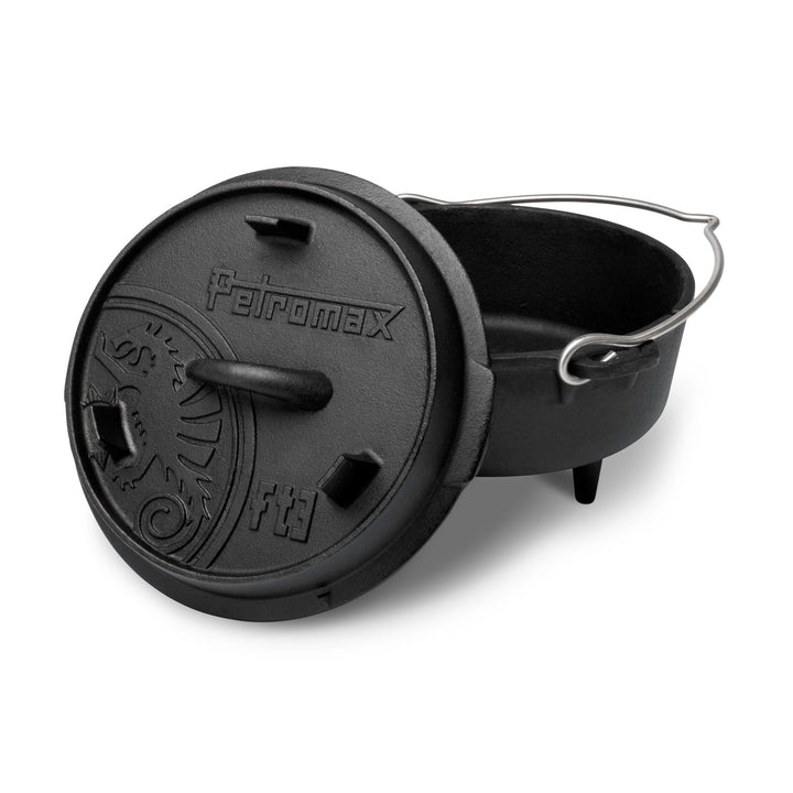 Petromax Dutch Oven With Legs