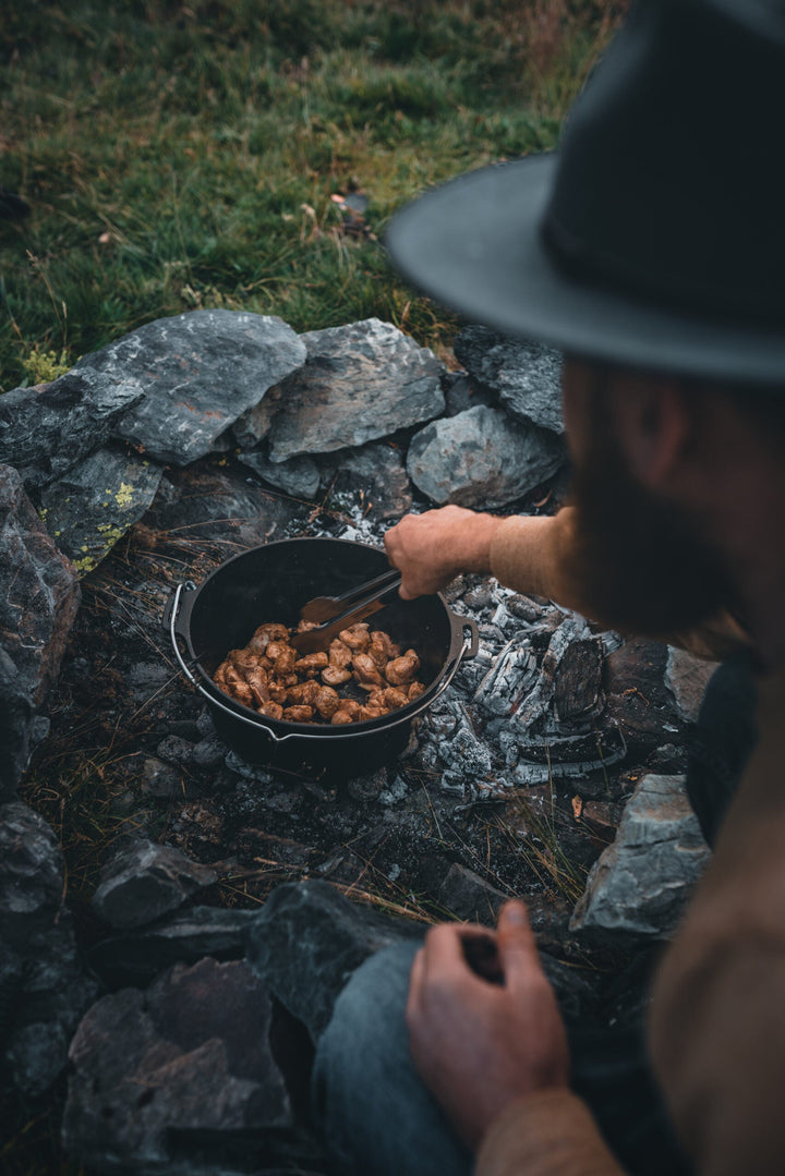 Petromax Dutch Oven With Legs